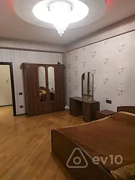 Kirayə verilir 2 otaqlı yeni tikili 85 m²