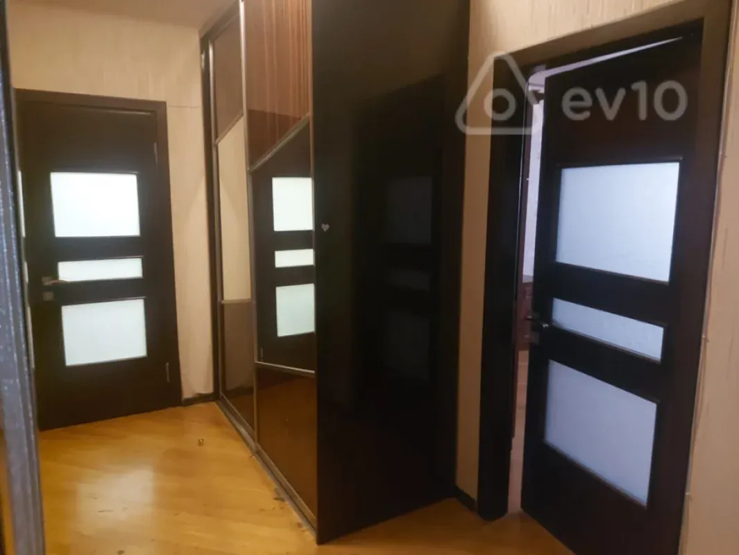 Kirayə verilir 2 otaqlı yeni tikili 85 m²