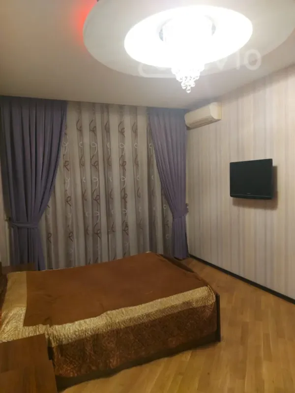 Kirayə verilir 2 otaqlı yeni tikili 85 m²