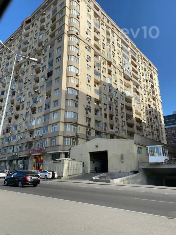 Satılır 3 otaqlı yeni tikili 124 m²