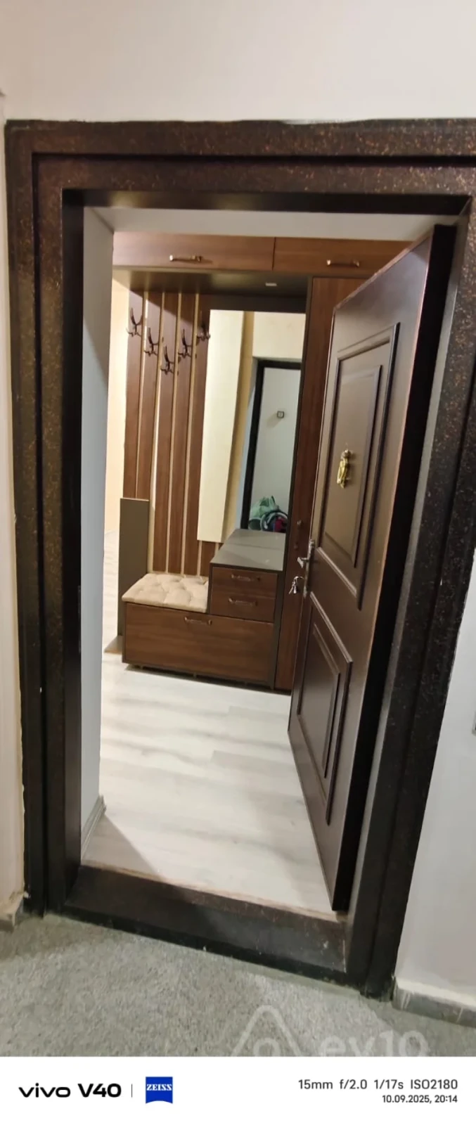 Kirayə verilir 2 otaqlı yeni tikili 61 m²