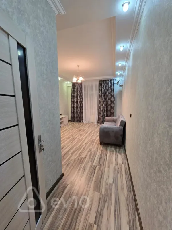 Kirayə verilir 3 otaqlı yeni tikili 70 m²