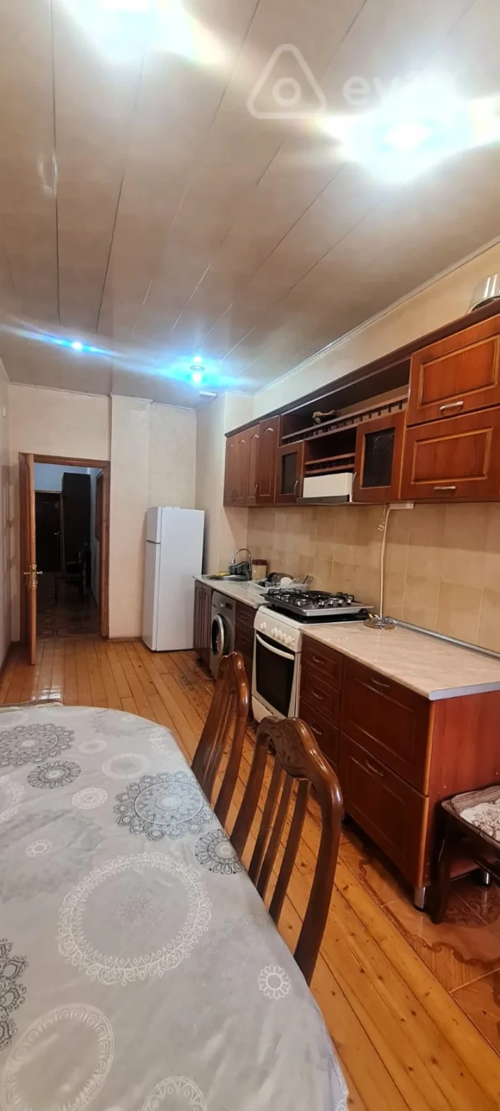 Kirayə verilir 3 otaqlı yeni tikili 90 m²
