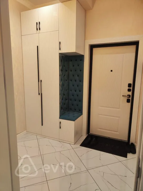 Kirayə verilir 3 otaqlı yeni tikili 65 m²