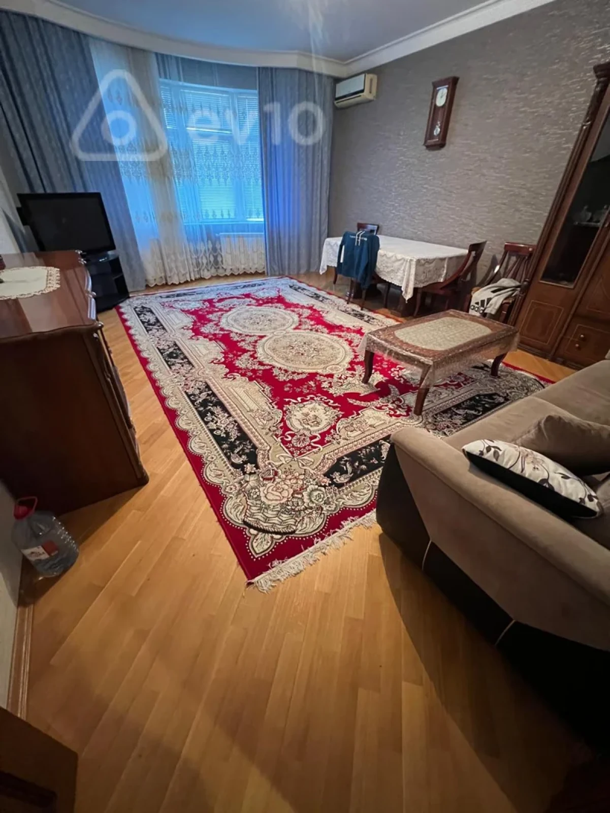Kirayə verilir 3 otaqlı yeni tikili 150 m²
