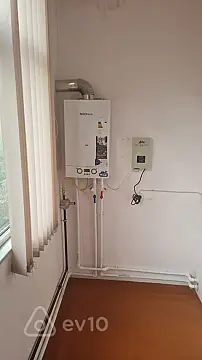 Kirayə verilir 2 otaqlı köhnə tikili 60 m²