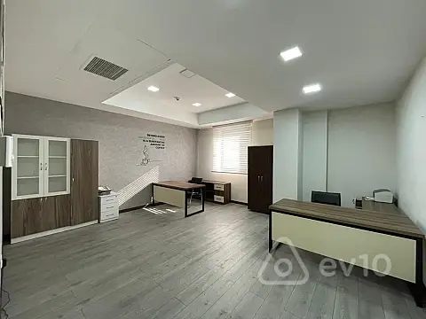 Kirayə verilir 4 otaqlı ofis 170 m²