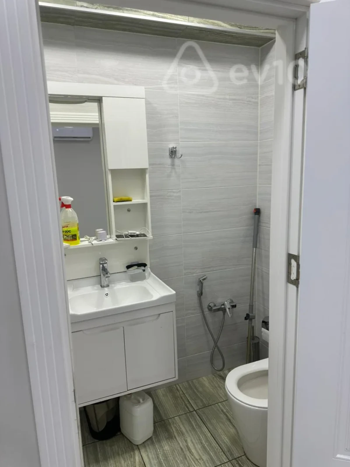 Kirayə verilir mənzil 100 m²