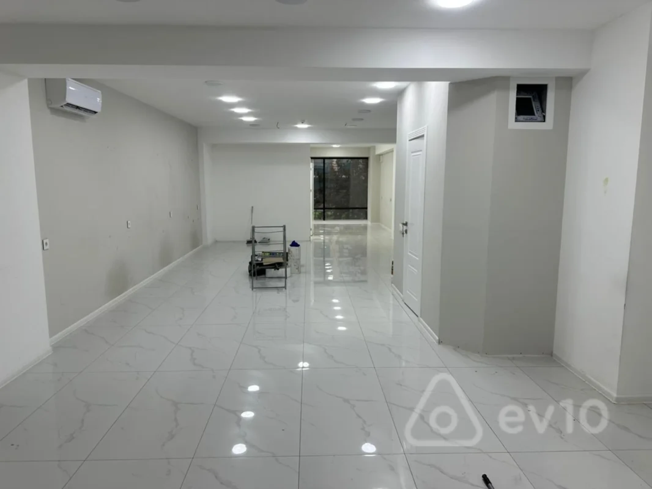 Kirayə verilir mənzil 100 m²