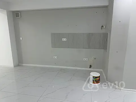 Kirayə verilir mənzil 100 m²