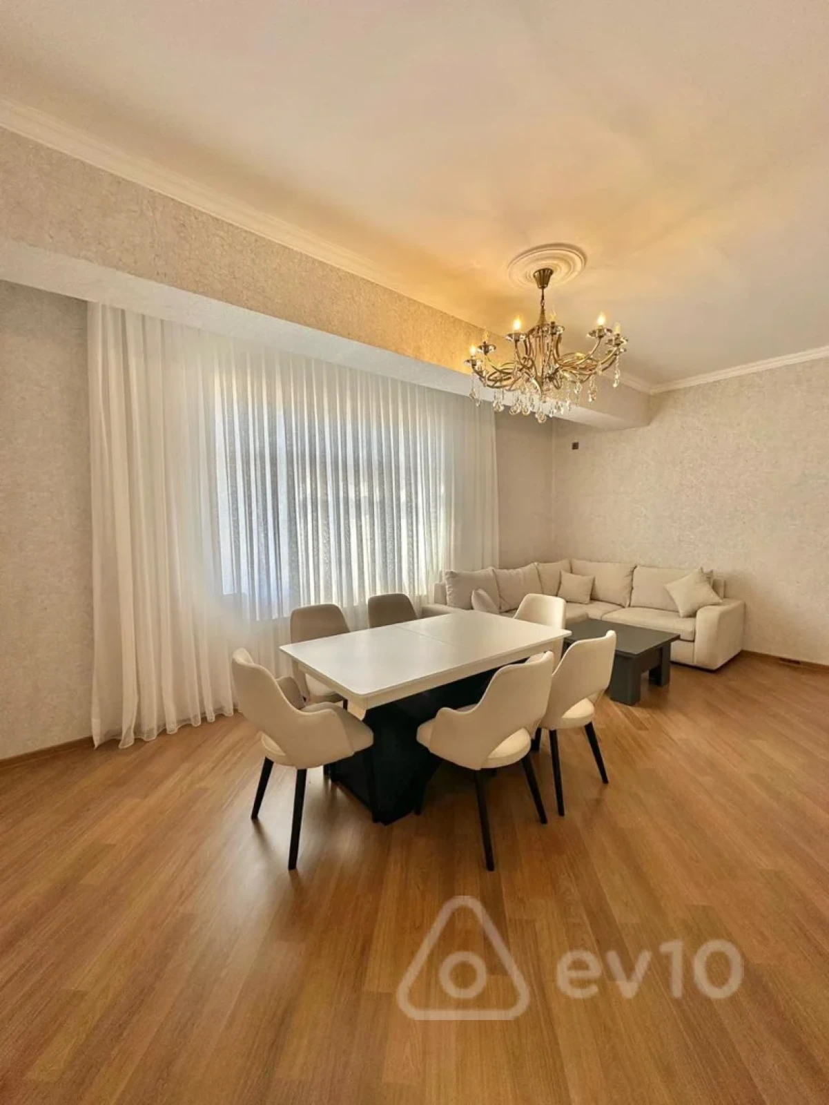 Kirayə verilir 3 otaqlı yeni tikili 120 m²