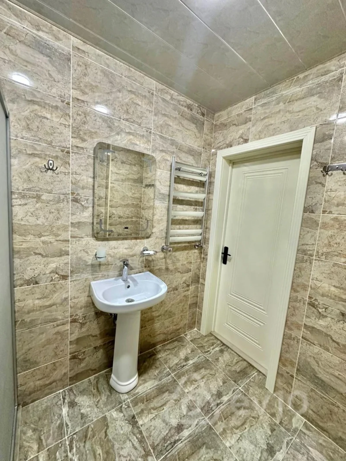 Kirayə verilir 3 otaqlı yeni tikili 120 m²