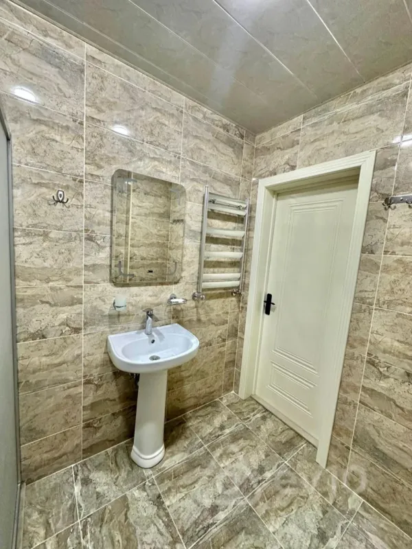 Kirayə verilir 3 otaqlı yeni tikili 120 m²