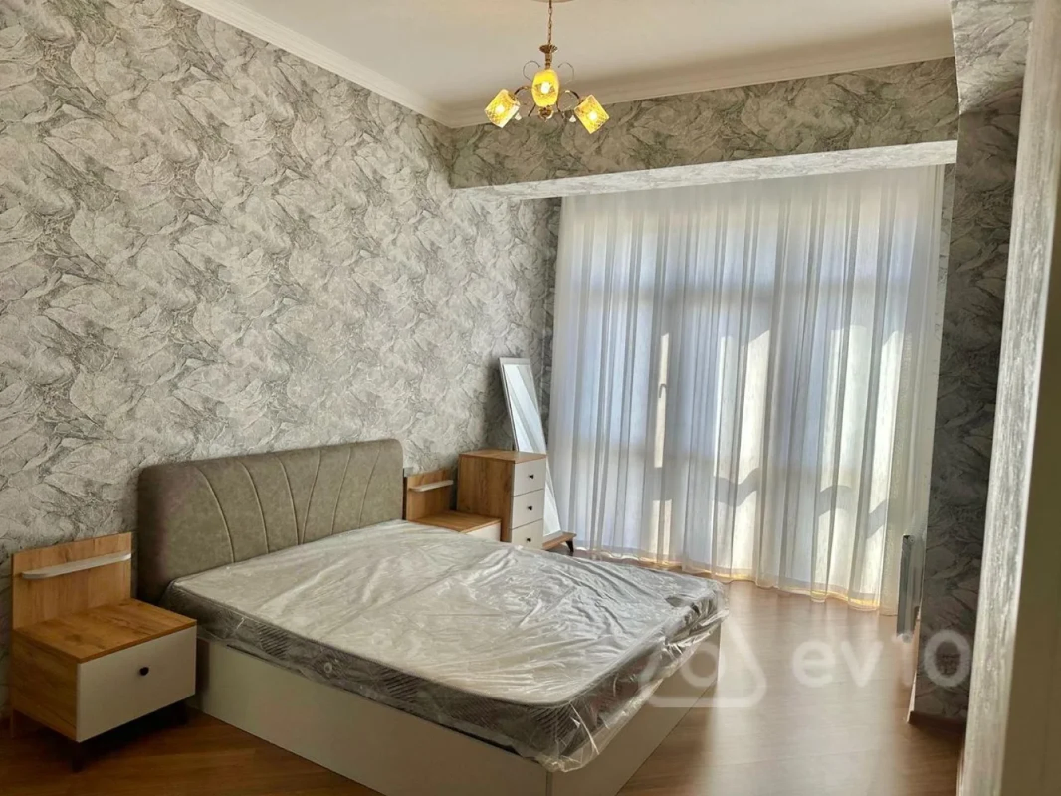 Kirayə verilir 3 otaqlı yeni tikili 120 m²