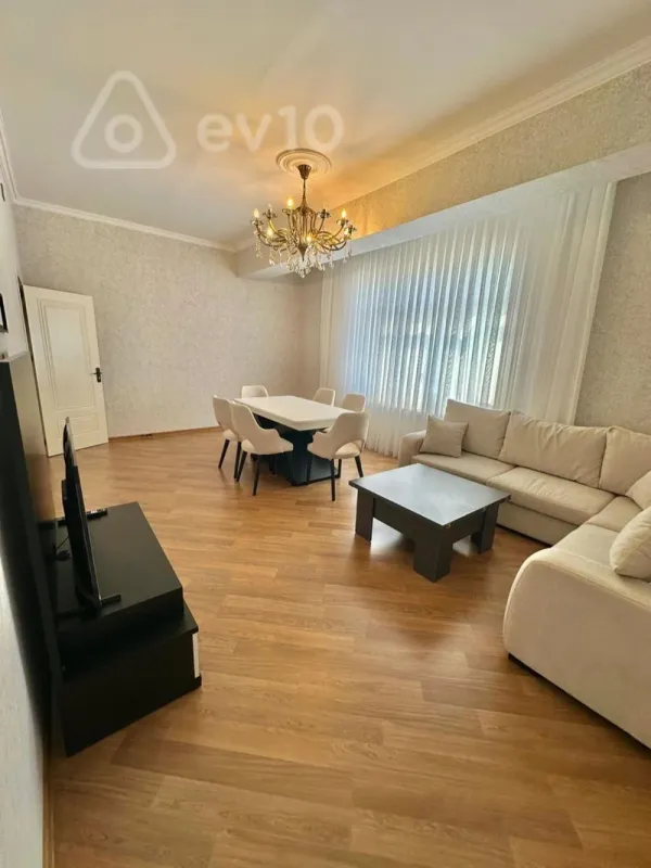 Kirayə verilir 3 otaqlı yeni tikili 120 m²
