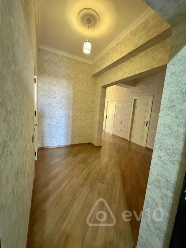 Kirayə verilir 3 otaqlı yeni tikili 120 m²