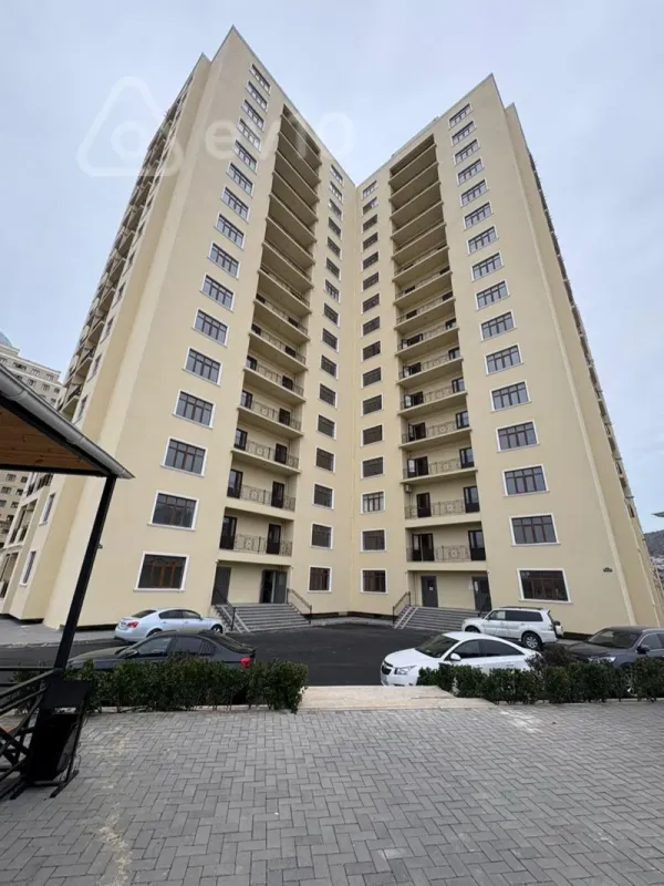 Kirayə verilir 3 otaqlı yeni tikili 120 m²