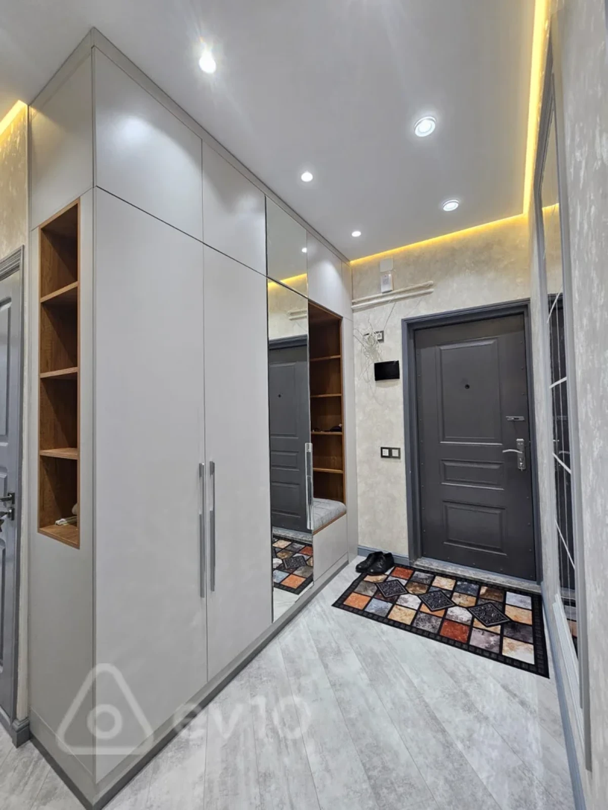 Satılır 3 otaqlı köhnə tikili 80 m²