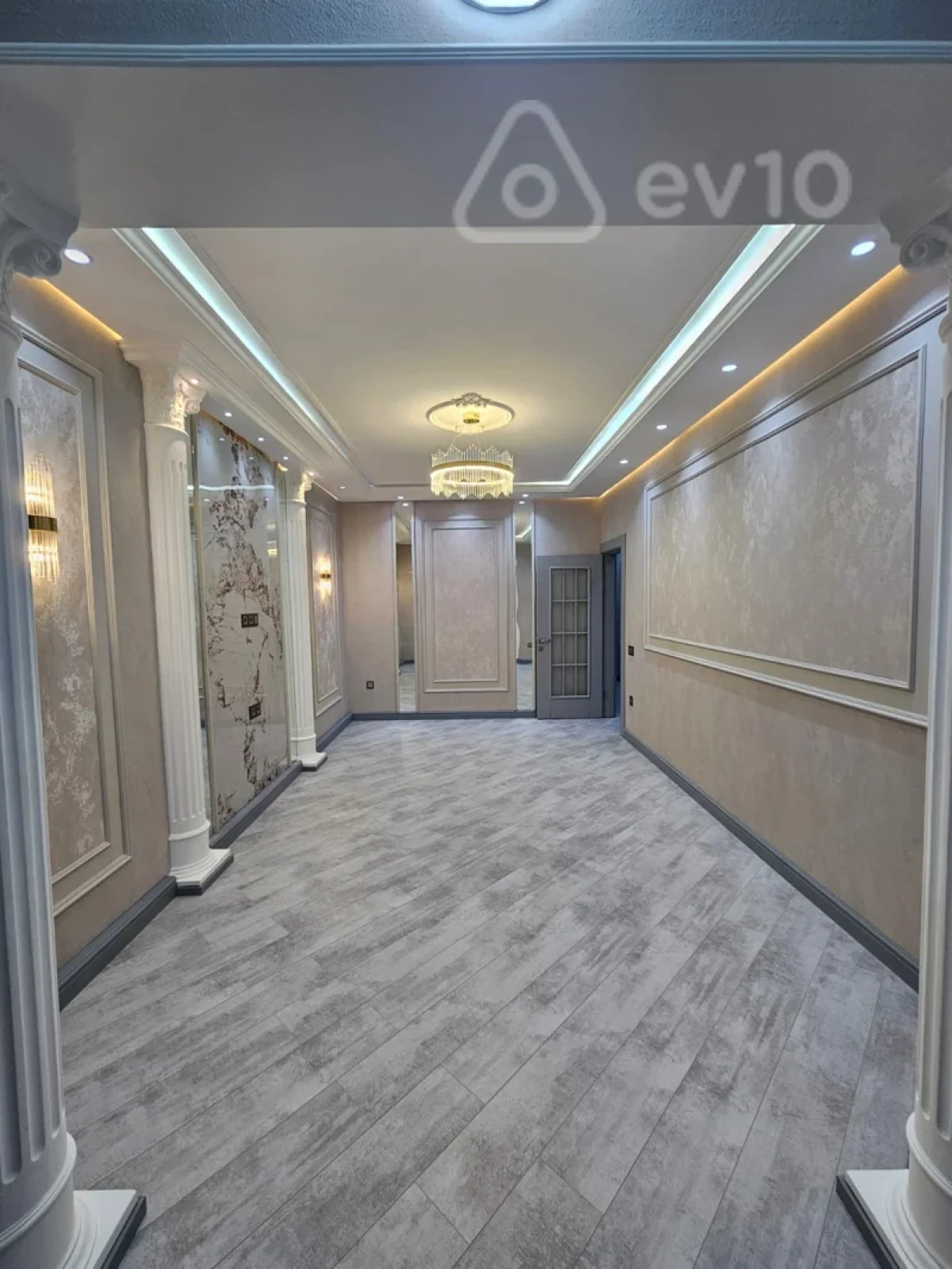 Satılır 3 otaqlı köhnə tikili 80 m²