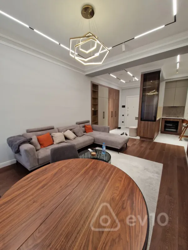 Satılır 2 otaqlı yeni tikili 65 m²