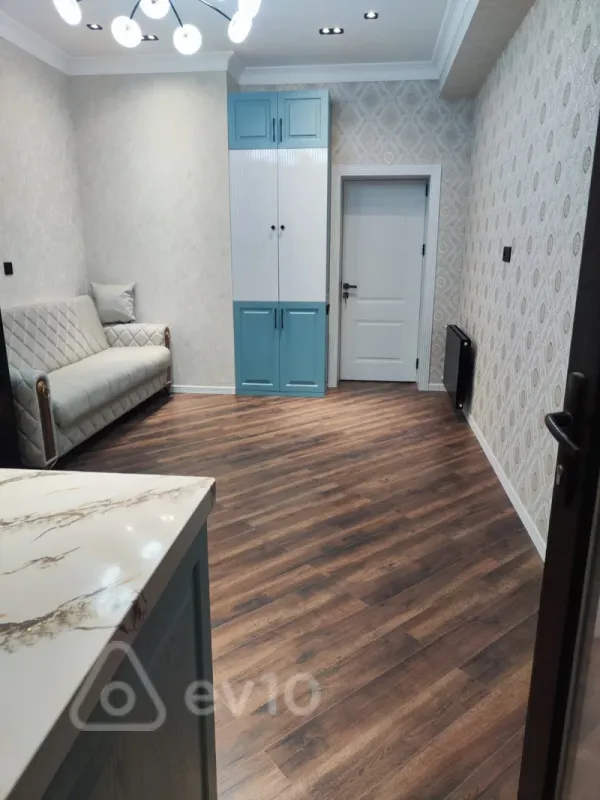 Kirayə verilir 3 otaqlı yeni tikili 62 m²