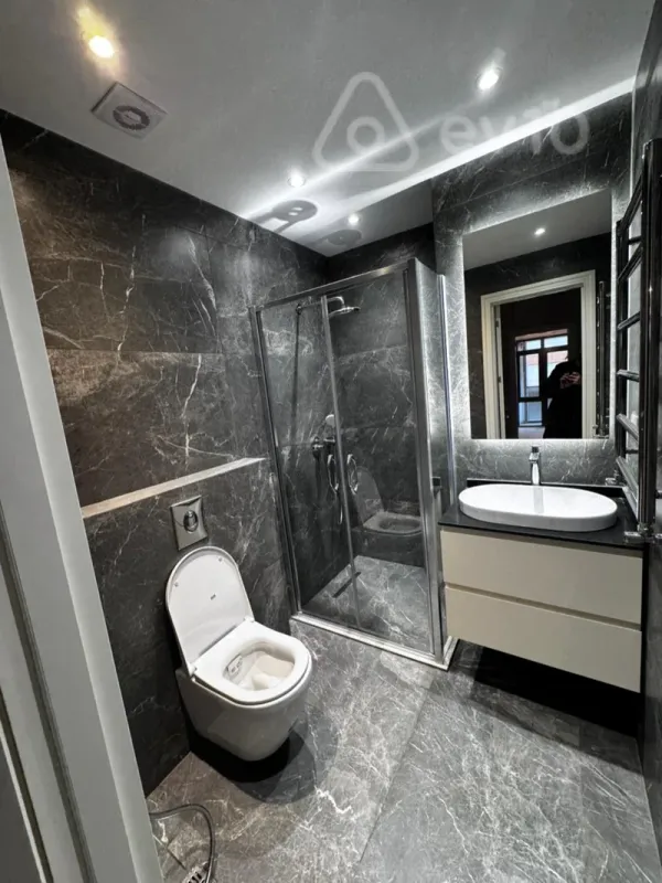 Kirayə verilir 3 otaqlı yeni tikili 77 m²