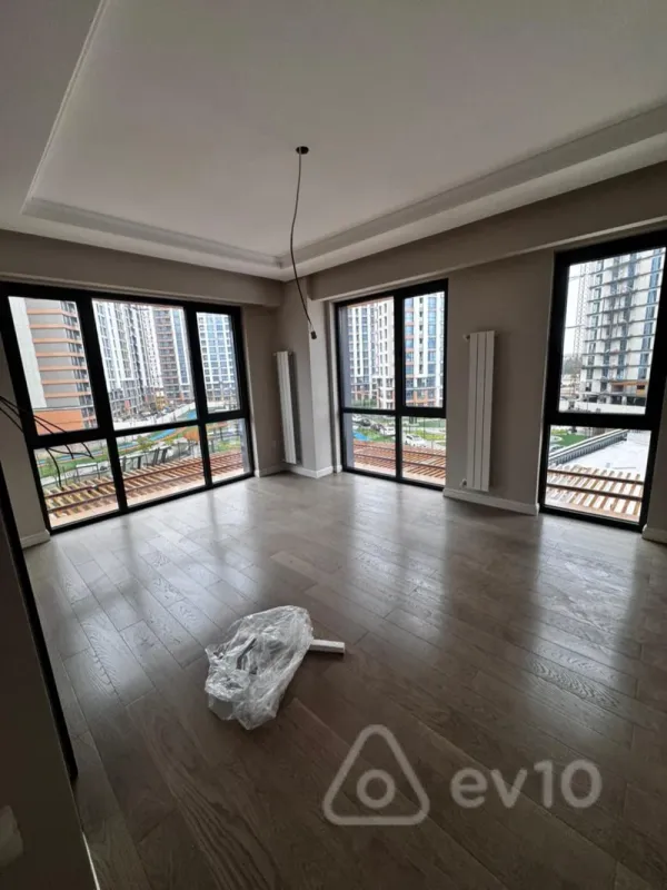 Kirayə verilir 3 otaqlı yeni tikili 77 m²