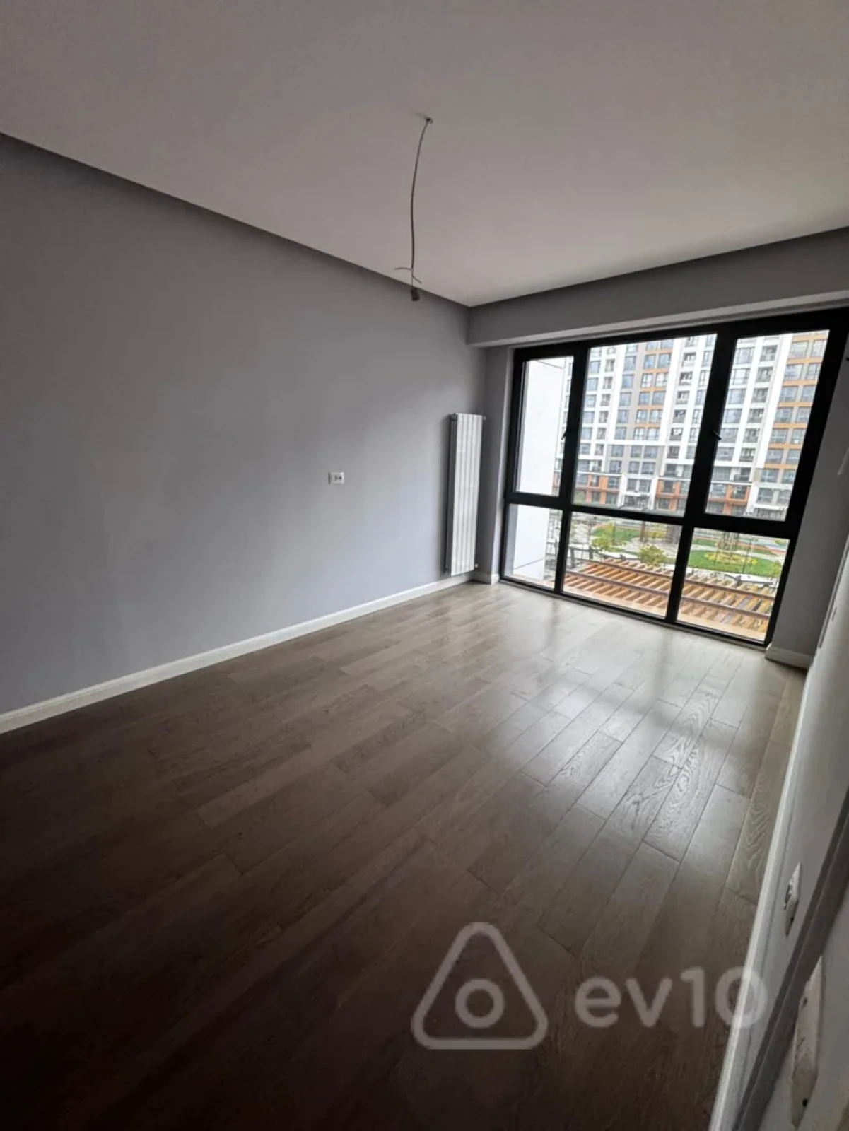 Kirayə verilir 3 otaqlı yeni tikili 77 m²