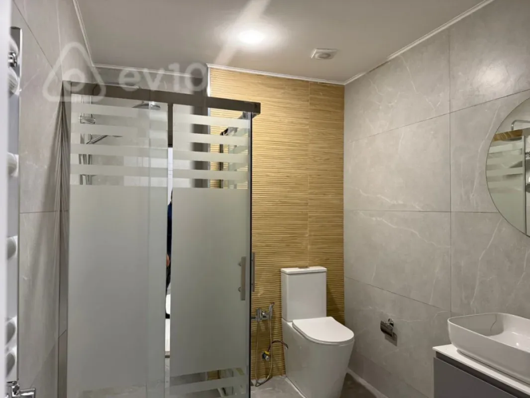 Kirayə verilir 2 otaqlı yeni tikili 60 m²