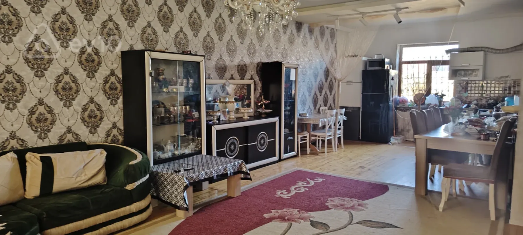 Satılır 5 otaqlı həyət evi 190 m²