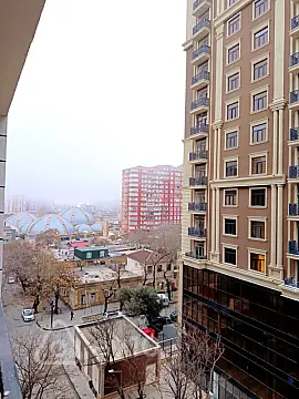 Kirayə verilir 2 otaqlı yeni tikili 75 m²