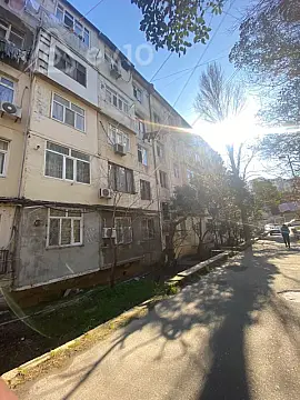 Kirayə verilir 2 otaqlı köhnə tikili 50 m²