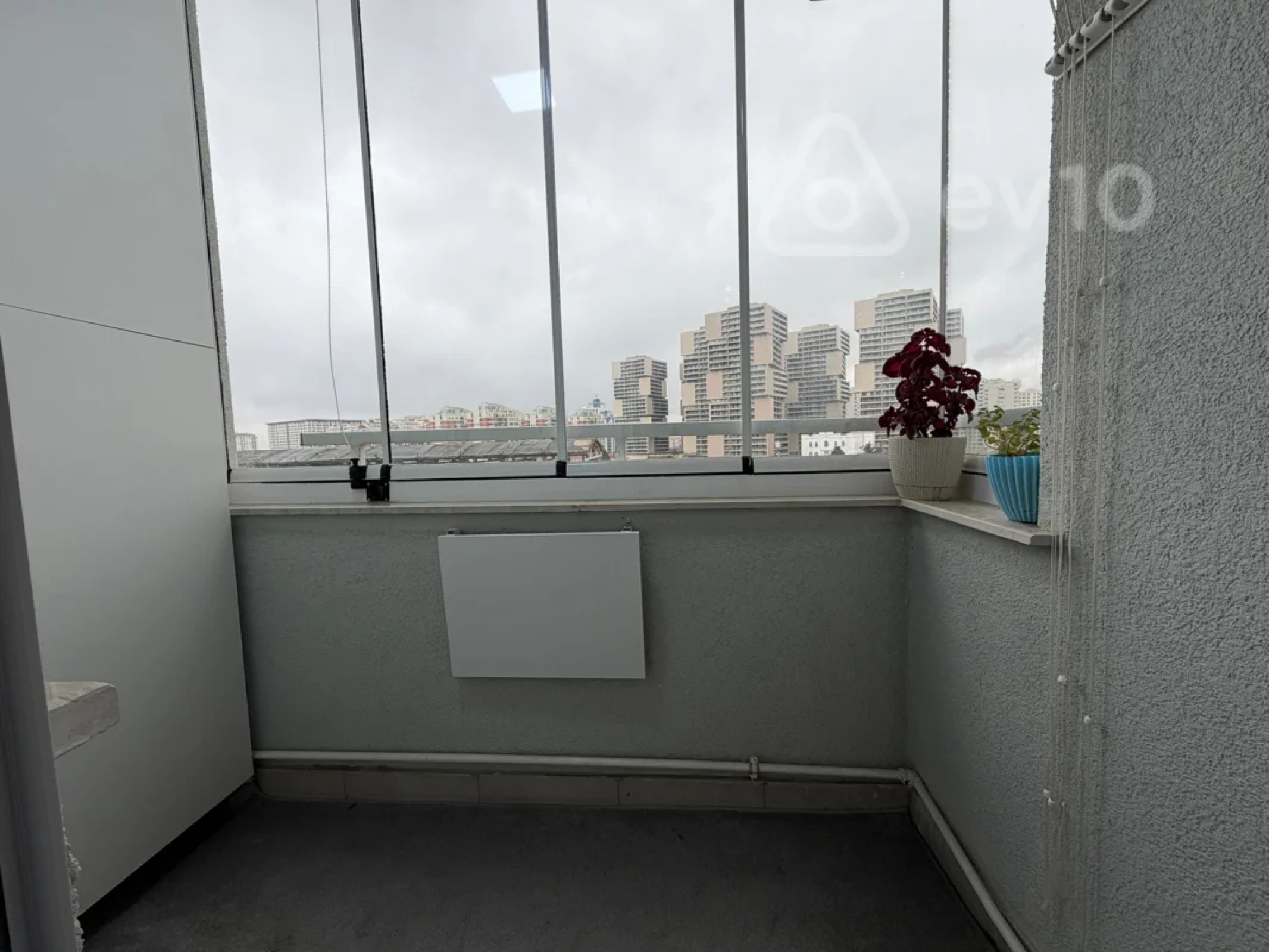 Kirayə verilir 2 otaqlı yeni tikili 70 m²