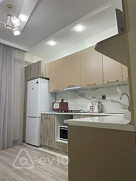Kirayə verilir 3 otaqlı yeni tikili 86 m²