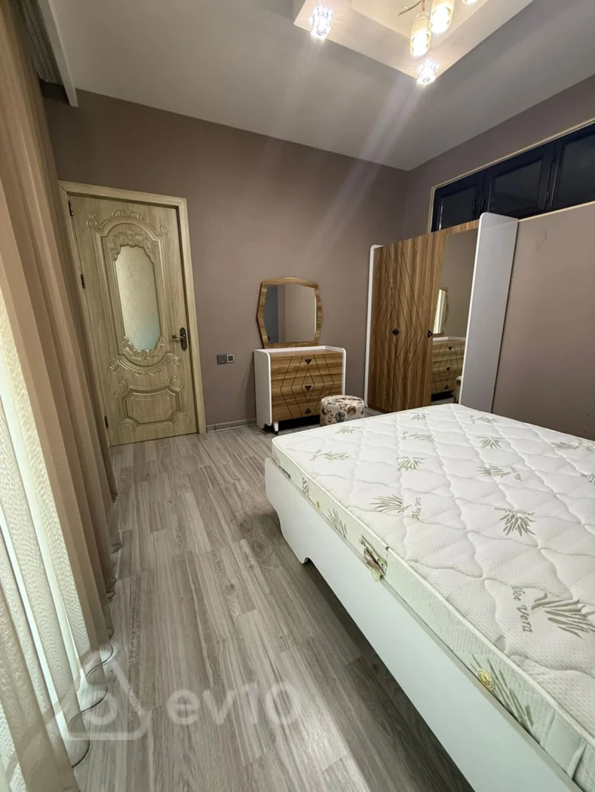 Kirayə verilir 3 otaqlı yeni tikili 106 m²
