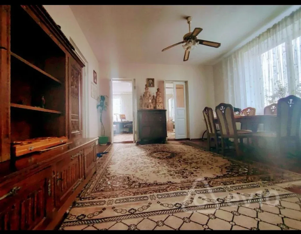 Kirayə verilir 3 otaqlı köhnə tikili 80 m²