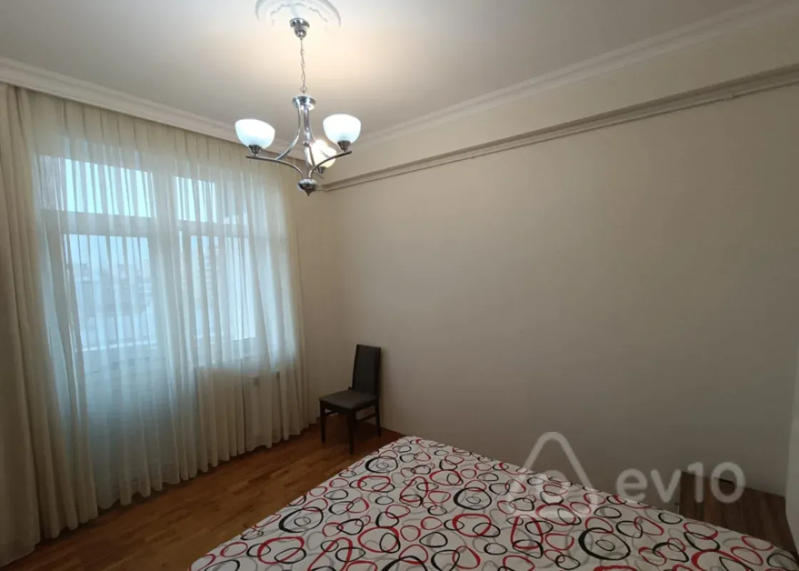 Kirayə verilir 2 otaqlı yeni tikili 61 m²
