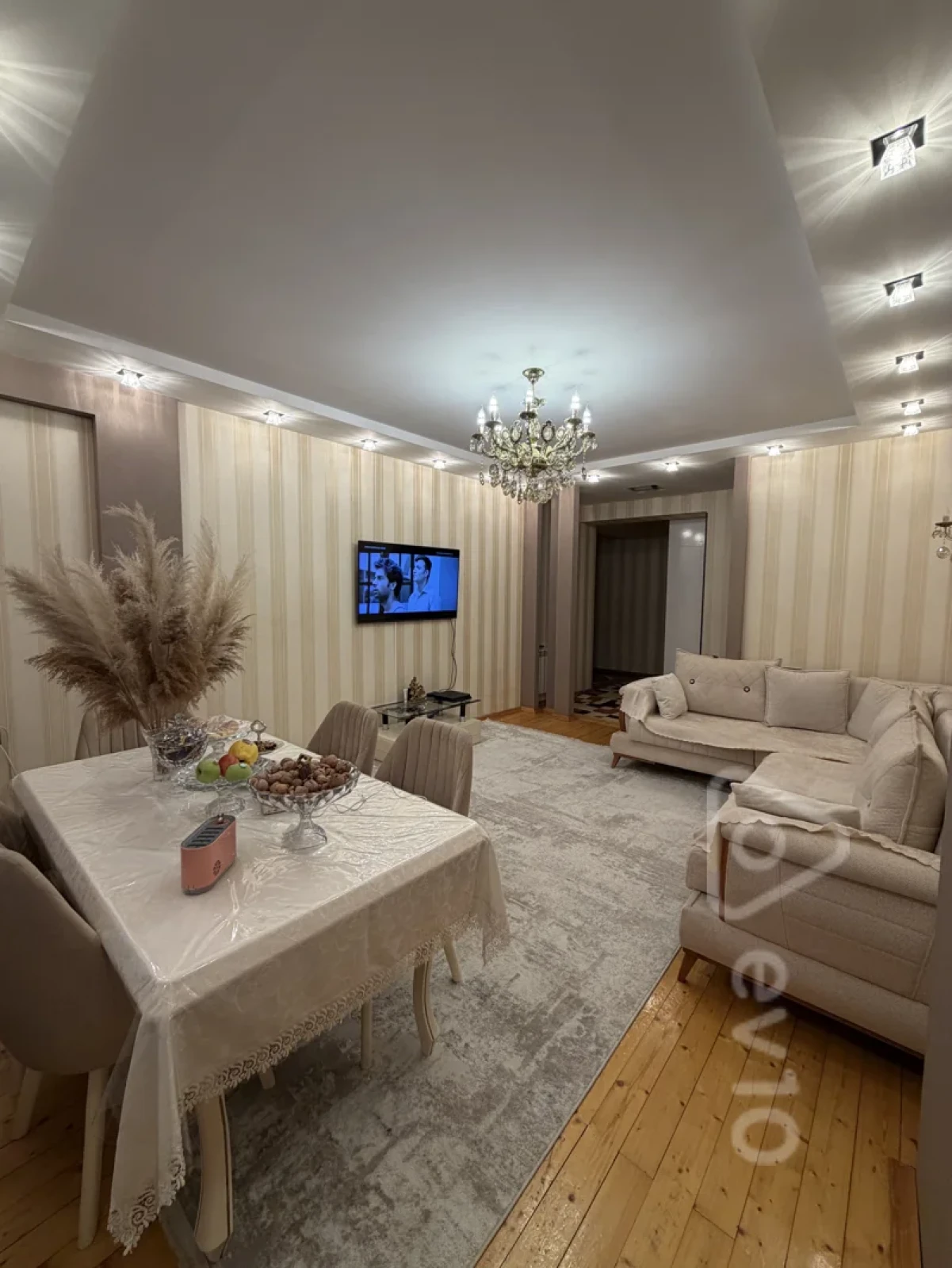 Kirayə verilir 3 otaqlı yeni tikili 110 m²