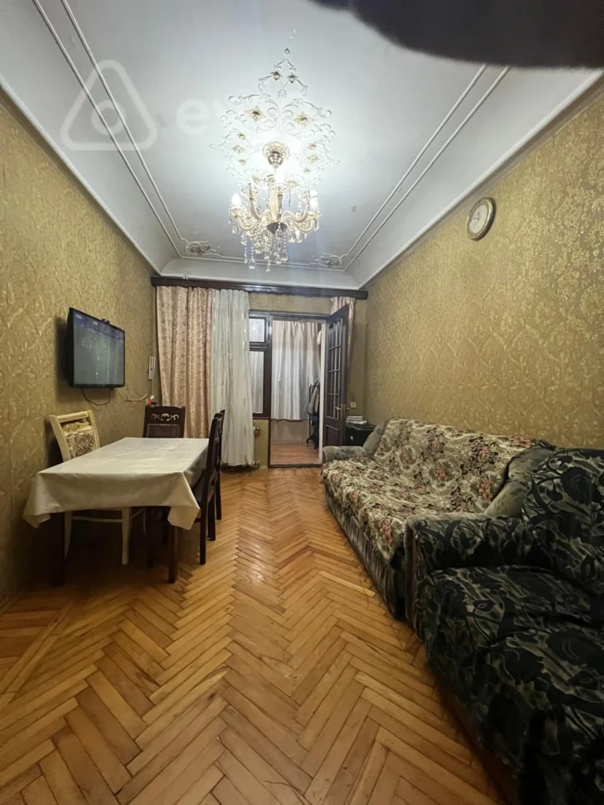 Kirayə verilir 2 otaqlı köhnə tikili 60 m²