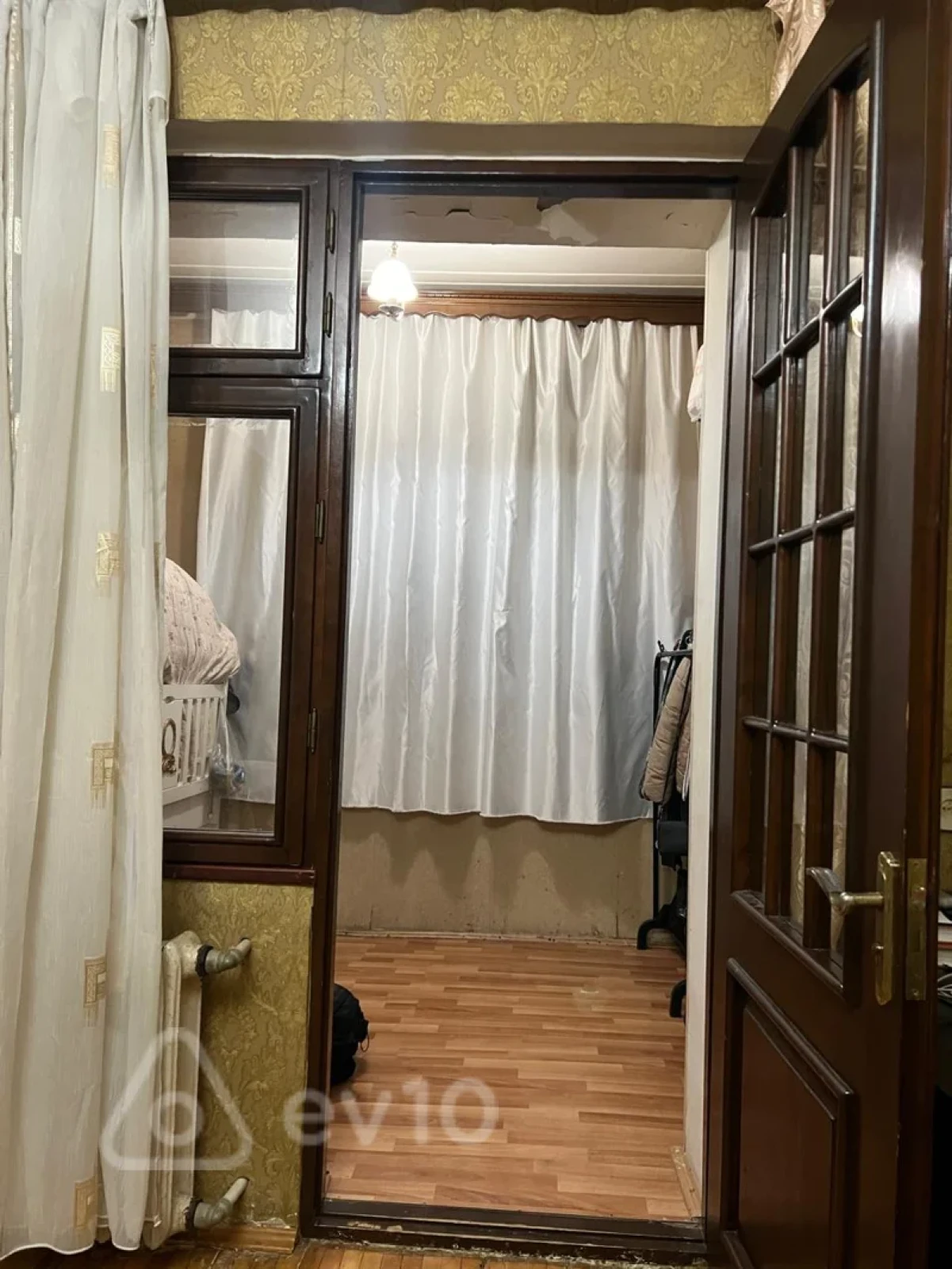 Kirayə verilir 2 otaqlı köhnə tikili 60 m²