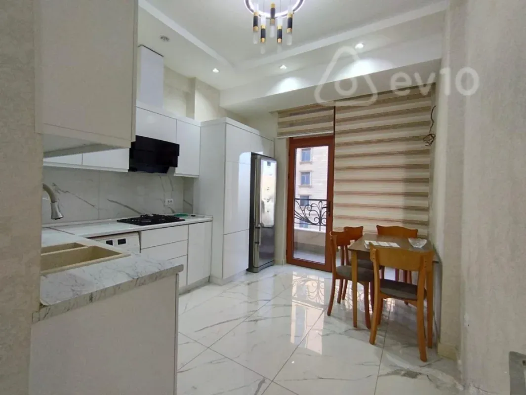 Kirayə verilir 2 otaqlı yeni tikili 85 m²