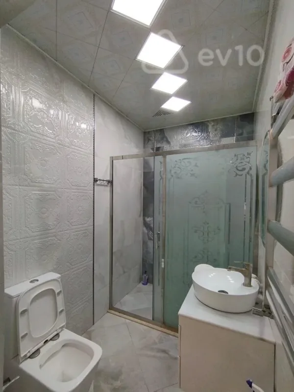 Kirayə verilir 2 otaqlı yeni tikili 85 m²