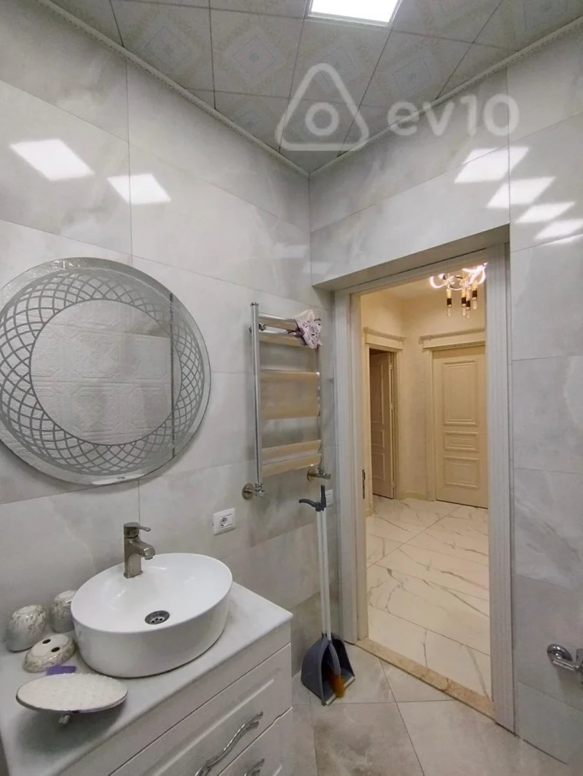 Kirayə verilir 2 otaqlı yeni tikili 85 m²