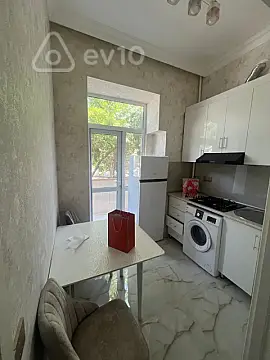 Kirayə verilir 2 otaqlı yeni tikili 60 m²
