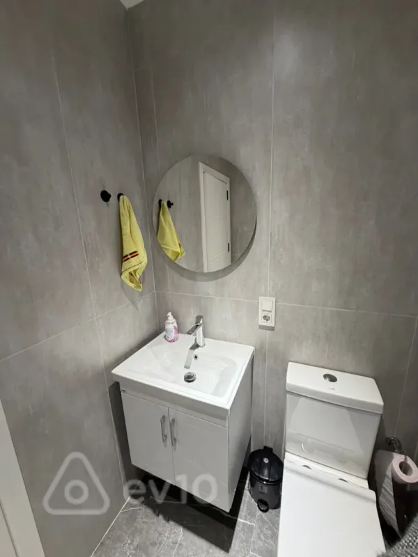 Kirayə verilir 3 otaqlı yeni tikili 90 m²