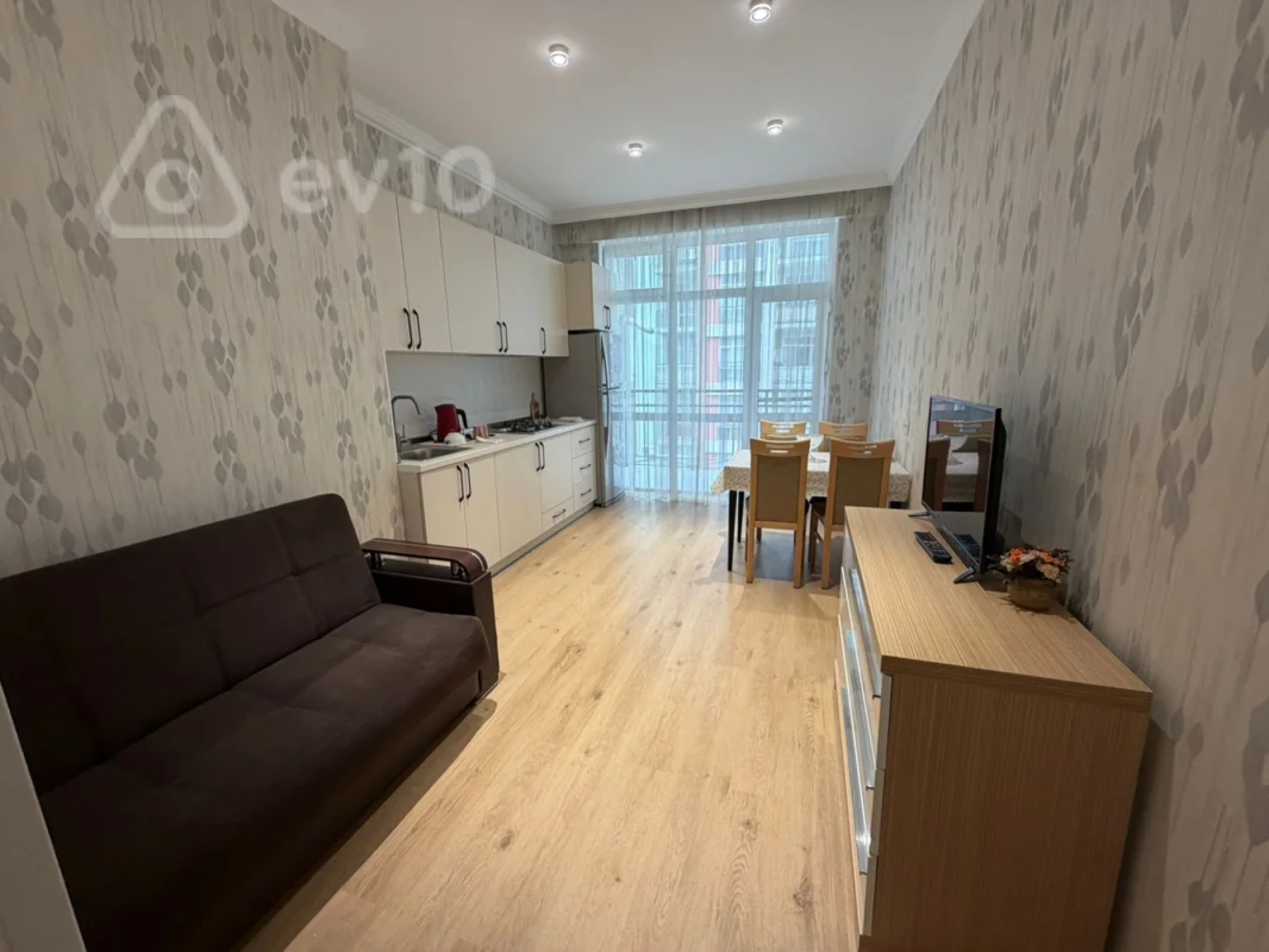 Kirayə verilir 3 otaqlı yeni tikili 90 m²