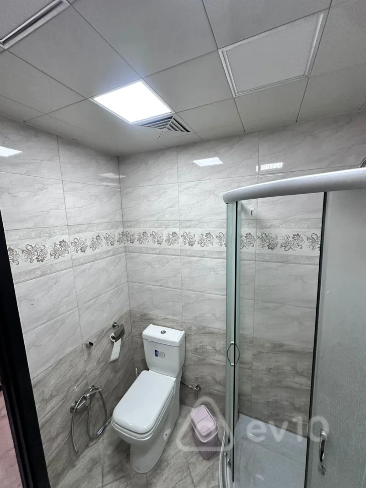 Kirayə verilir 3 otaqlı yeni tikili 112 m²