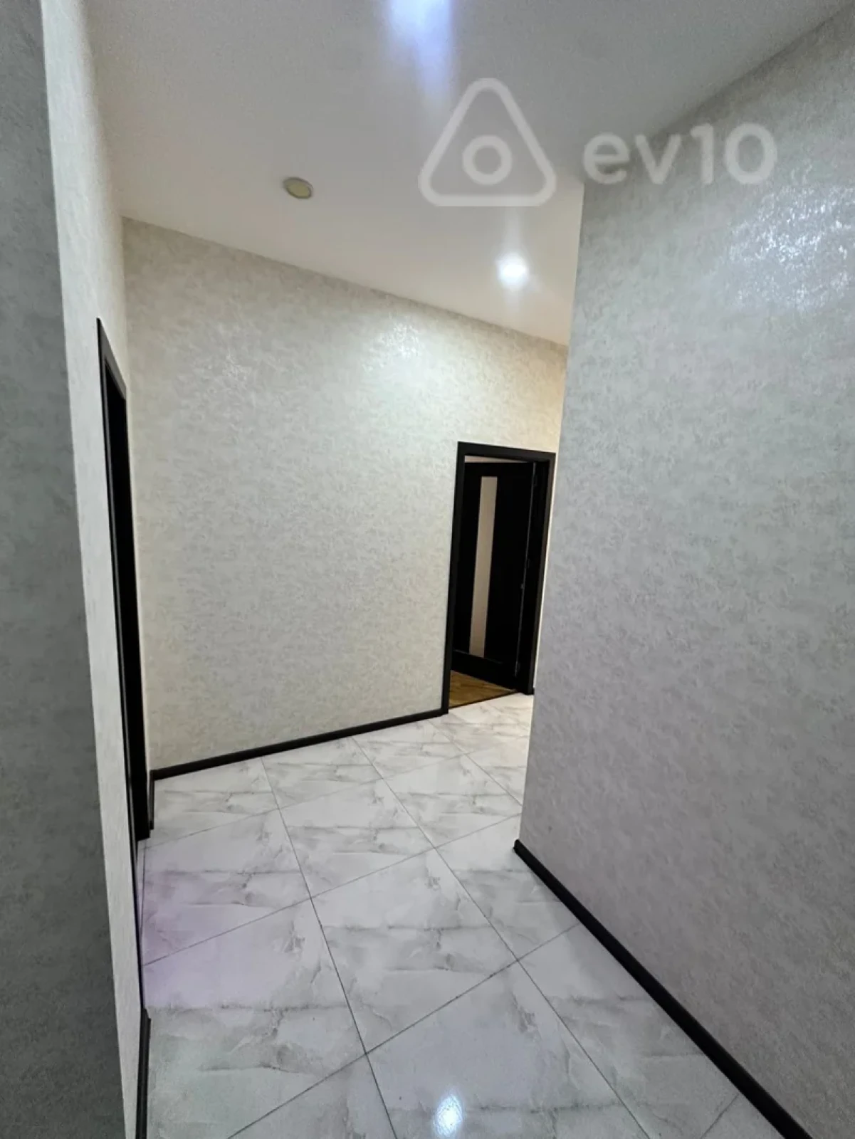 Kirayə verilir 3 otaqlı yeni tikili 112 m²