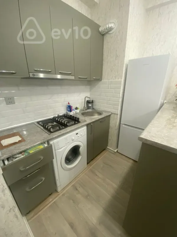 Kirayə verilir 2 otaqlı yeni tikili 45 m²
