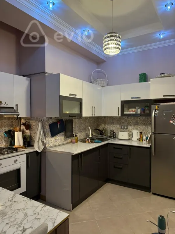 Kirayə verilir 2 otaqlı yeni tikili 75 m²